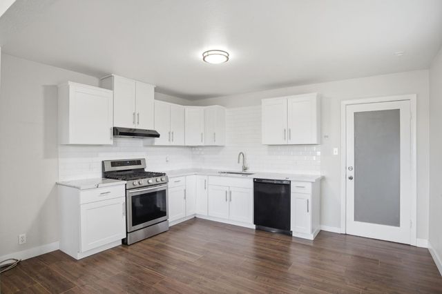 830 Montpelier Rd, Hickman, CA 95323