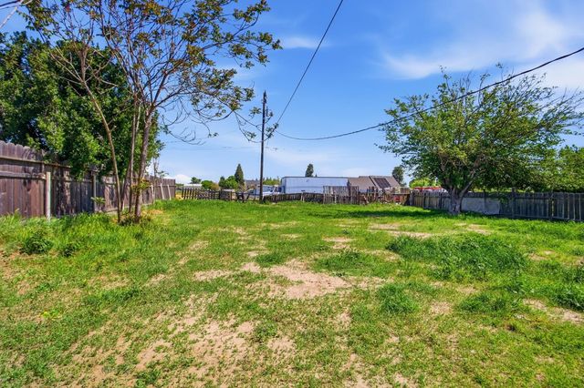 830 Montpelier Rd, Hickman, CA 95323