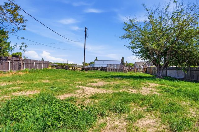 830 Montpelier Rd, Hickman, CA 95323