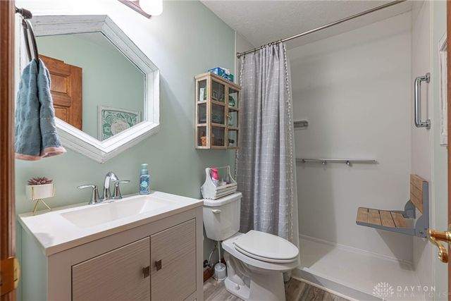 190 Nattix Court, Carlisle, OH 45005
