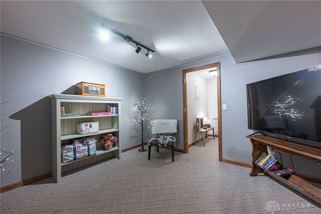 190 Nattix Court, Carlisle, OH 45005