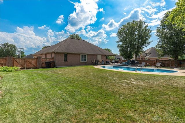 190 Nattix Court, Carlisle, OH 45005