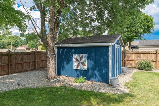 190 Nattix Court, Carlisle, OH 45005