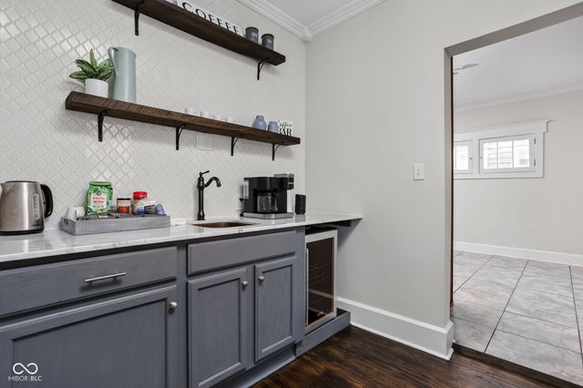 1202 N New Jersey Street, Indianapolis, IN 46202