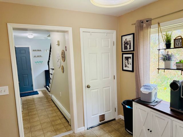 20 Memorial St, Templeton, MA 01436