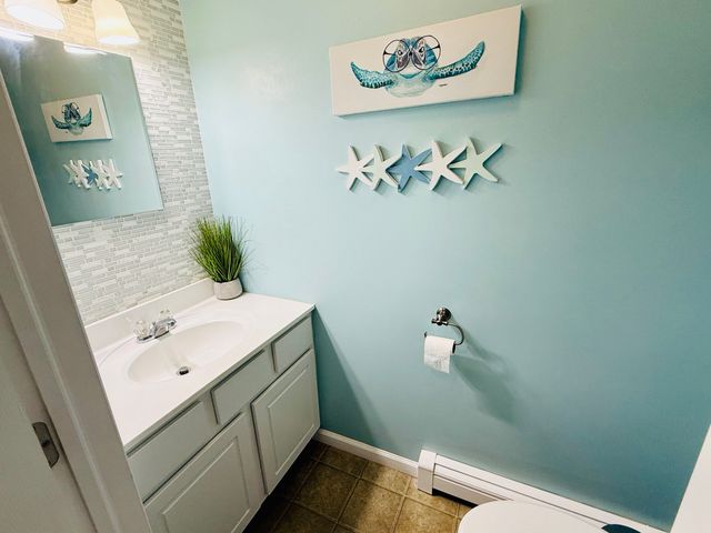 20 Memorial St, Templeton, MA 01436