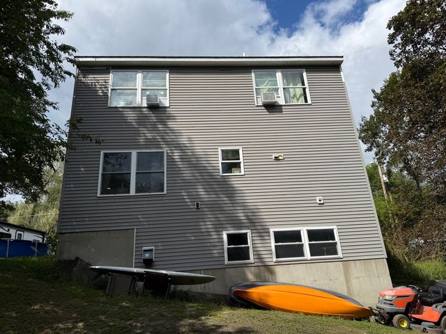 20 Memorial St, Templeton, MA 01436