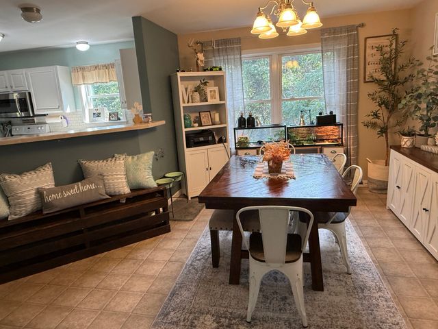 20 Memorial St, Templeton, MA 01436
