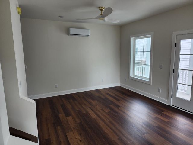 7 Iron Frg Alley, Charleston, SC 29403