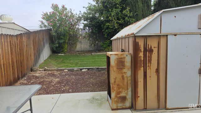 190 Par Lane, Bakersfield, CA 93308