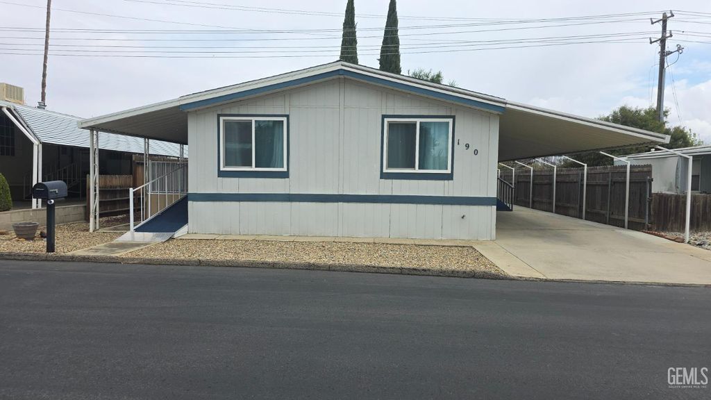 190 Par Lane, Bakersfield, CA 93308