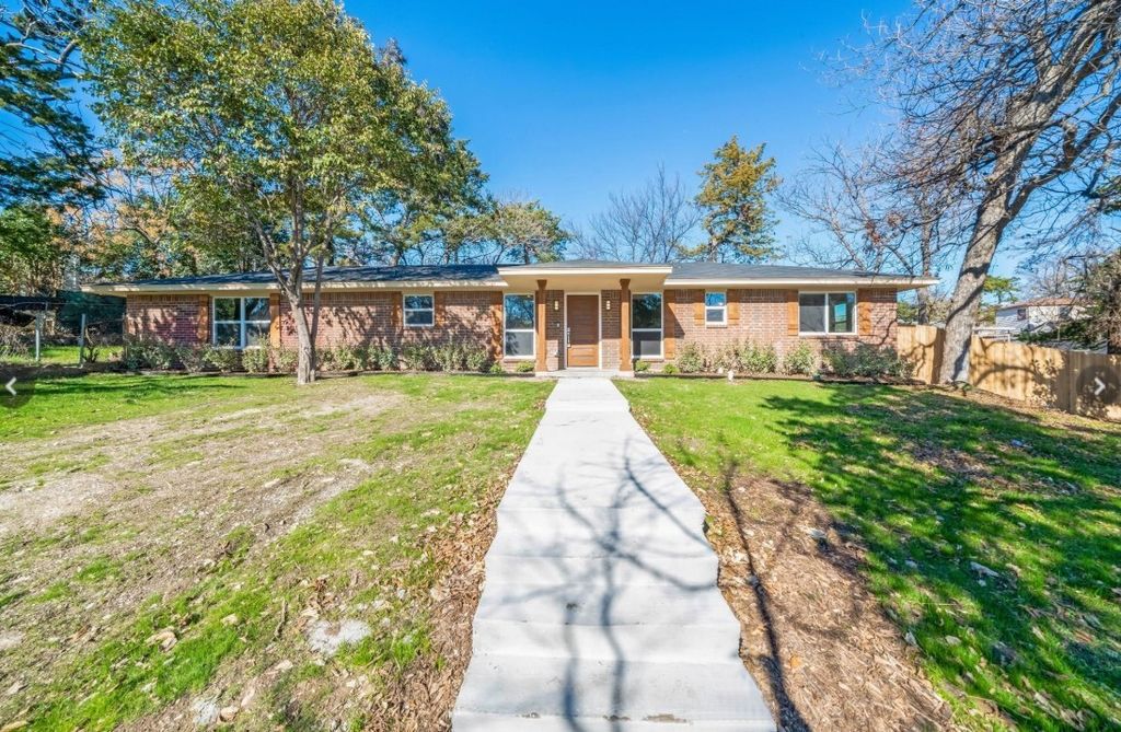 1131 Forester Drive, Dallas, TX 75216