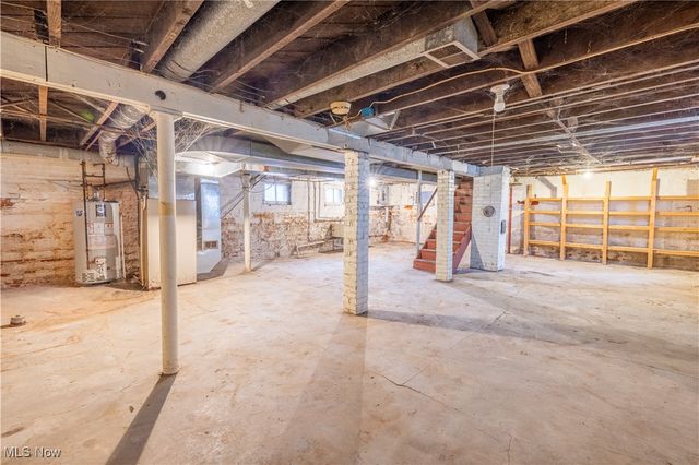 222 Central Parkway Avenue SE, Warren, OH 44483