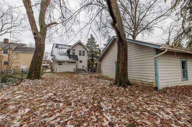 222 Central Parkway Avenue SE, Warren, OH 44483