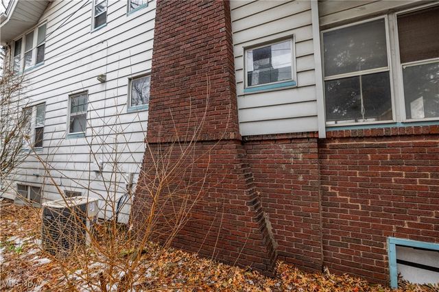 222 Central Parkway Avenue SE, Warren, OH 44483