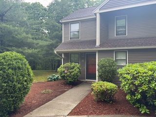 33 Drake Rd 33, Fitchburg, MA 01420