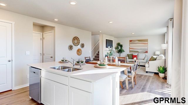 6066 N 185 Street, Elkhorn, NE 68022