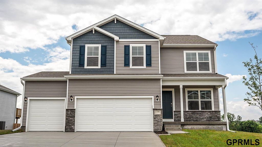 6066 N 185 Street, Elkhorn, NE 68022