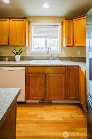 10001 Beth Court SE, Yelm, WA 98597