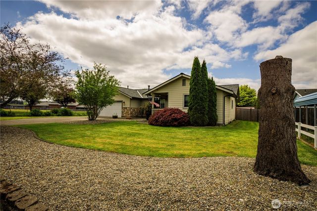10001 Beth Court SE, Yelm, WA 98597
