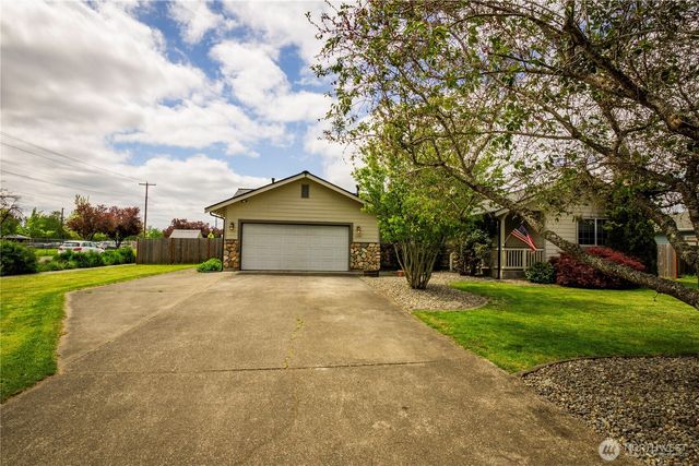 10001 Beth Court SE, Yelm, WA 98597