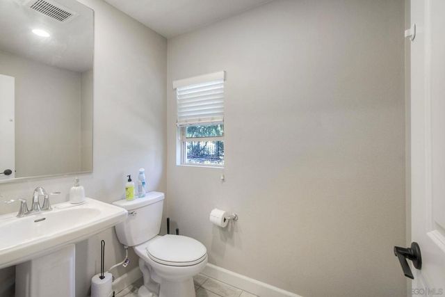 1577 Castillo Way 5, Vista, CA 92081
