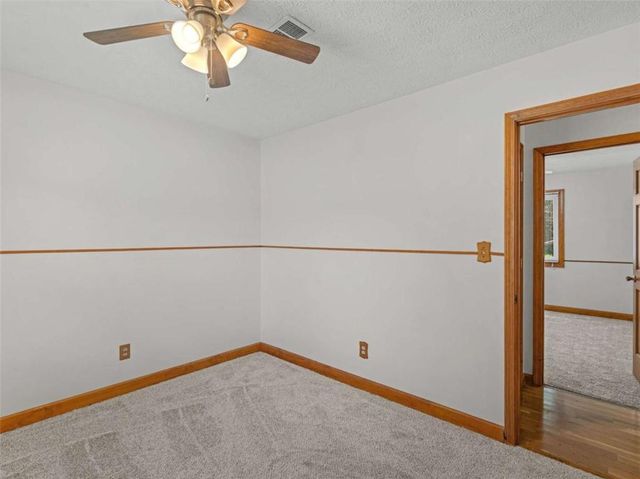 10 Glenn Burnie Drive, Stockbridge, GA 30281