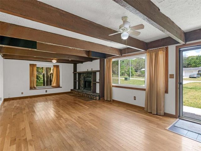 10 Glenn Burnie Drive, Stockbridge, GA 30281