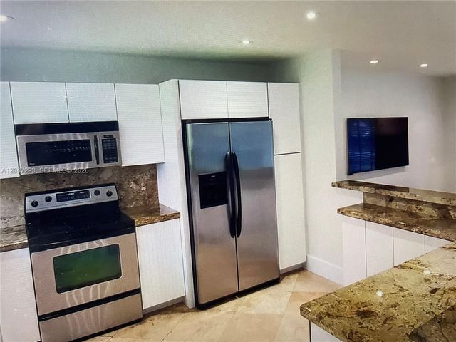 10900 SW 107th Avenue, Miami, FL 33176