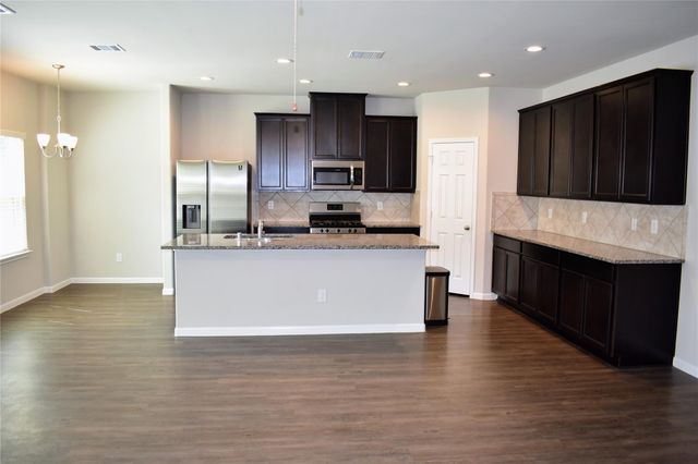 3622 Vista Pointe Drive, Pasadena, TX 77504