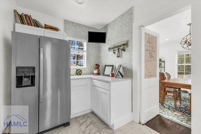 686 S 4th Street, Jesup, GA 31545