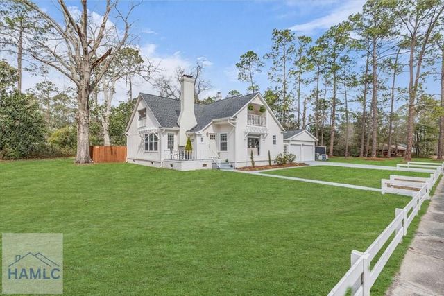 686 S 4th Street, Jesup, GA 31545