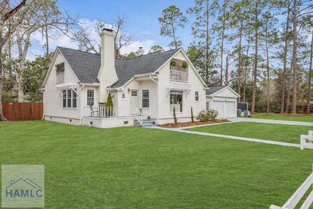 686 S 4th Street, Jesup, GA 31545