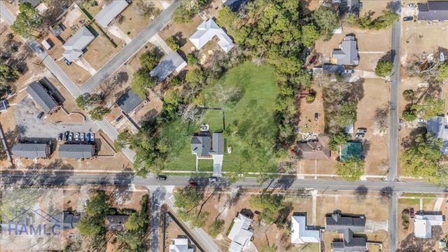 686 S 4th Street, Jesup, GA 31545