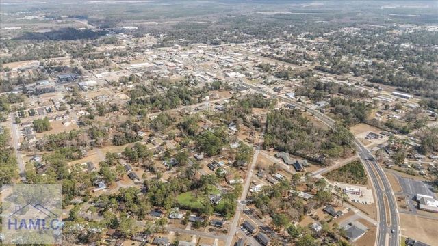 686 S 4th Street, Jesup, GA 31545