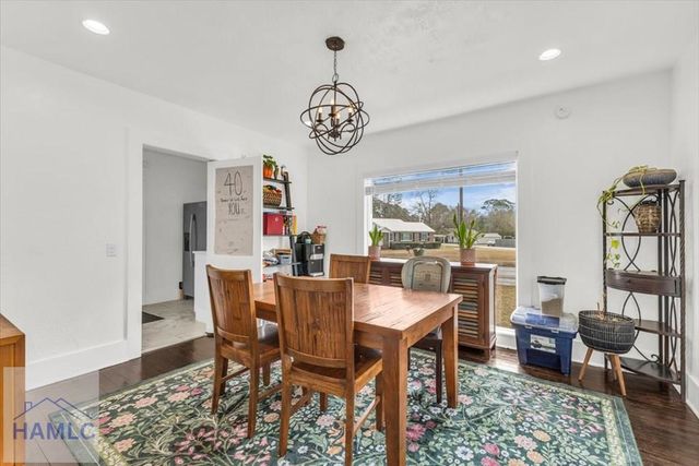 686 S 4th Street, Jesup, GA 31545