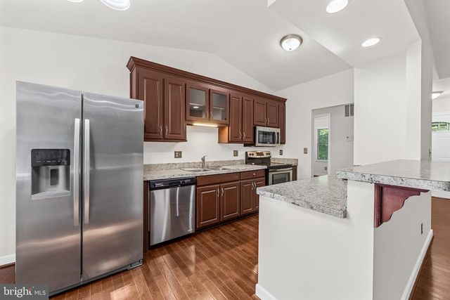 623 YORKTOWN BLVD, Locust Grove, VA 22508