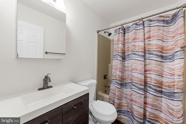 623 YORKTOWN BLVD, Locust Grove, VA 22508