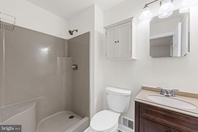 623 YORKTOWN BLVD, Locust Grove, VA 22508