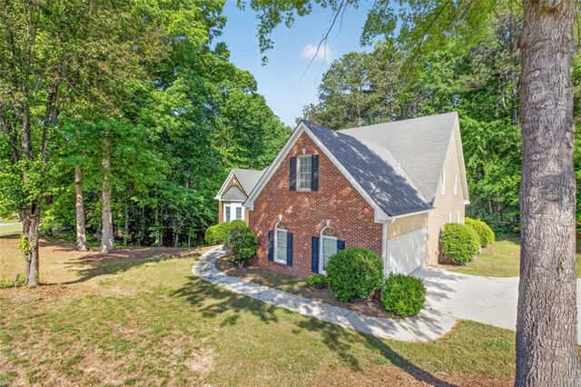 3570 Bulloch Lake Road, Loganville, GA 30052