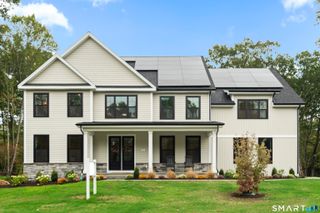 20 Twin Valley Road, East Lyme, CT 06333