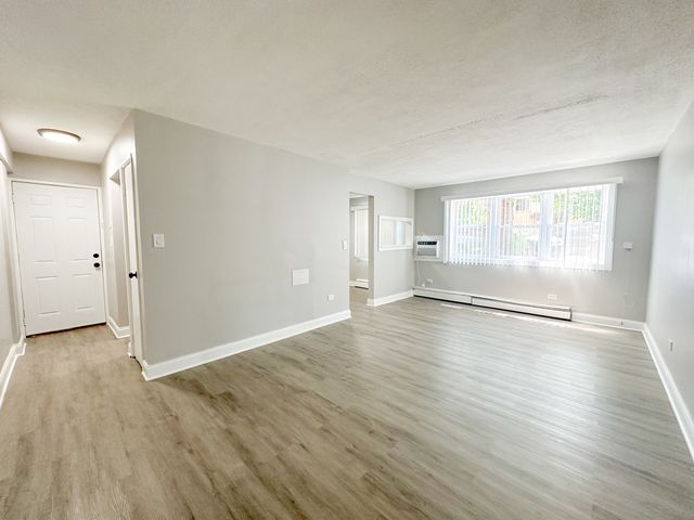 4300 N Keystone Avenue 1B, Chicago, IL 60641