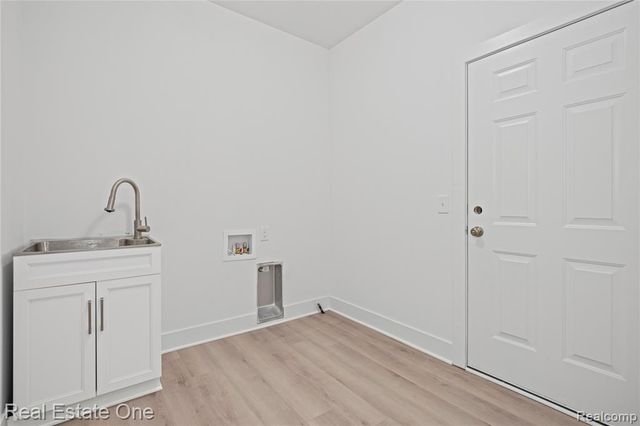 7453 Village Court, Davisburg, MI 48350