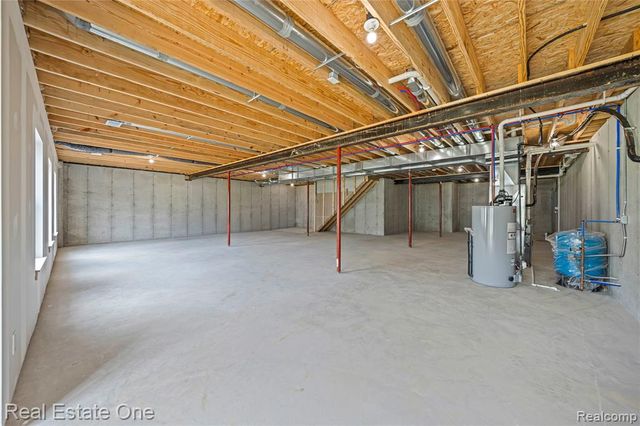 7453 Village Court, Davisburg, MI 48350