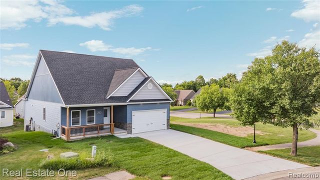 7453 Village Court, Davisburg, MI 48350