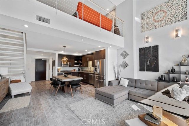 1100 Wilshire Boulevard 1707, Los Angeles, CA 90017