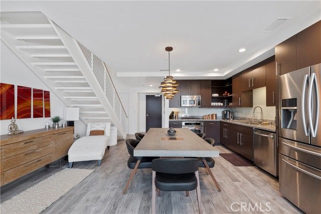 1100 Wilshire Boulevard 1707, Los Angeles, CA 90017