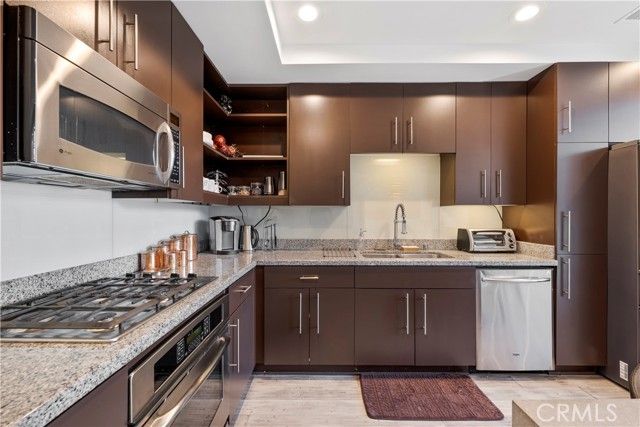 1100 Wilshire Boulevard 1707, Los Angeles, CA 90017