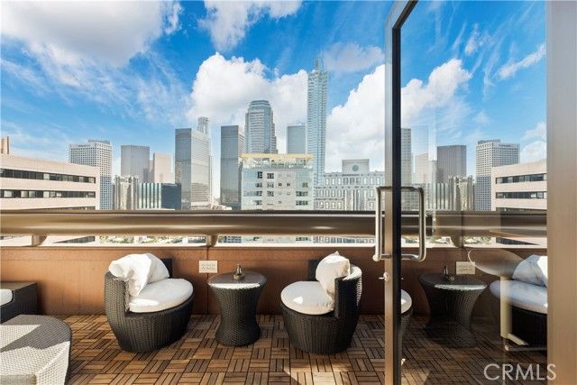 1100 Wilshire Boulevard 1707, Los Angeles, CA 90017