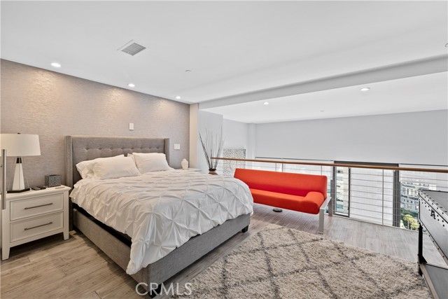 1100 Wilshire Boulevard 1707, Los Angeles, CA 90017